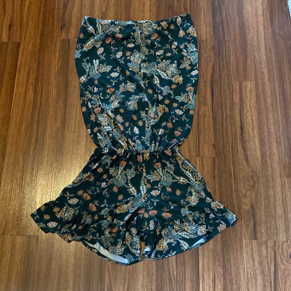 Kaiya Desings Romper size Small